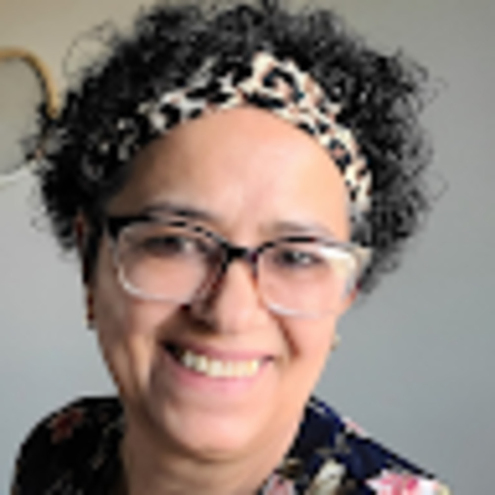 Meet your Posher, Raquel